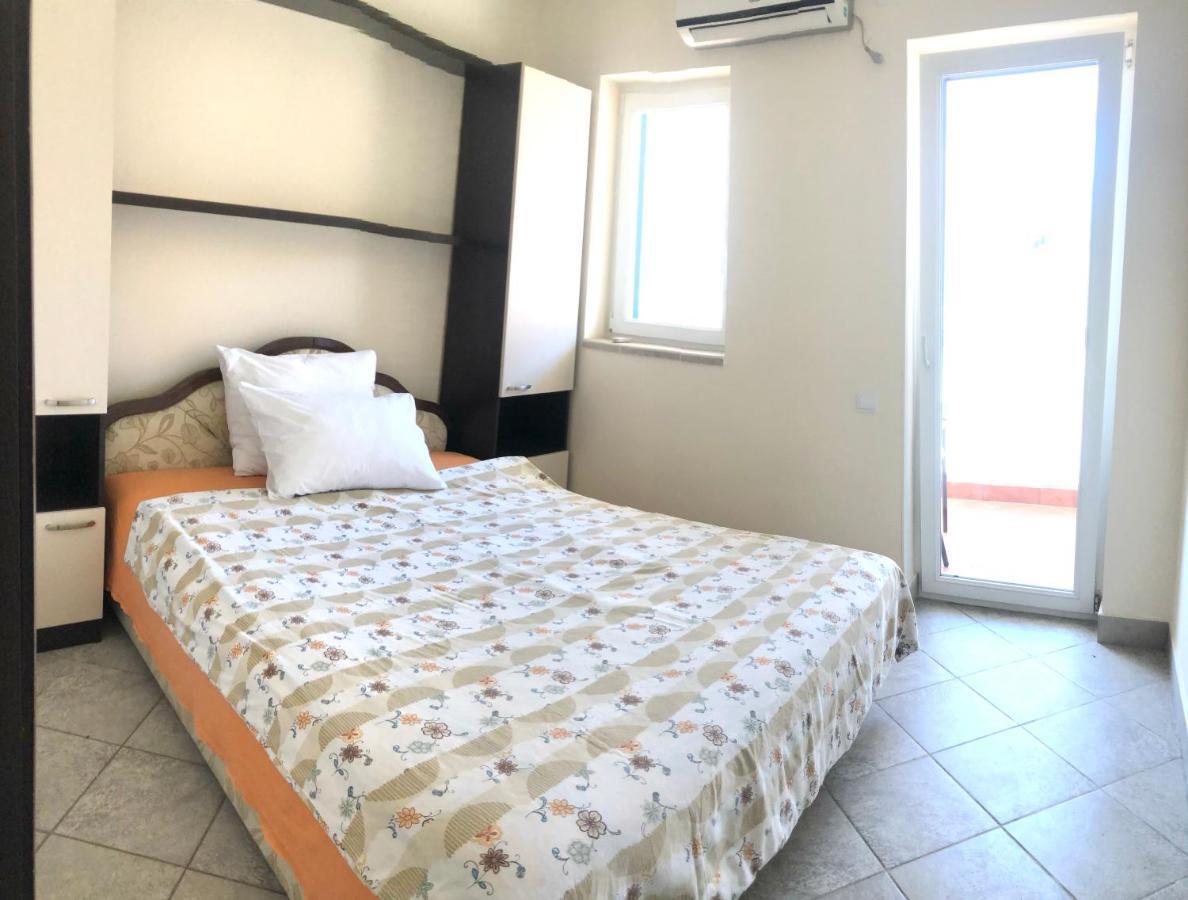 Rafailovici Holiday Apartments Apartment