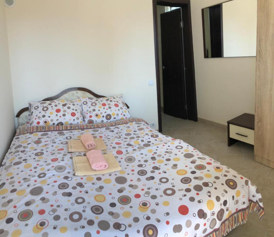Apartment Rafailovici Holiday Apartments Rafailovici