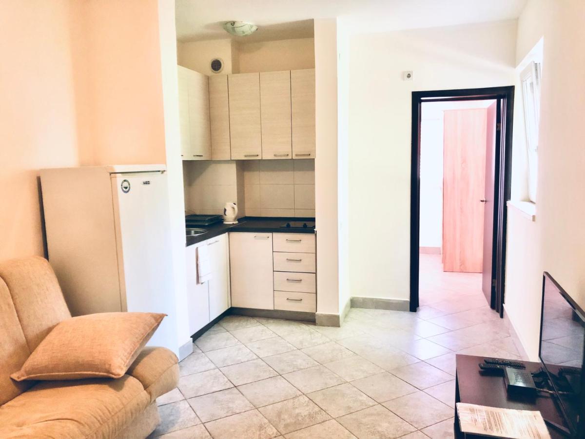 Apartment Rafailovici Holiday Apartments