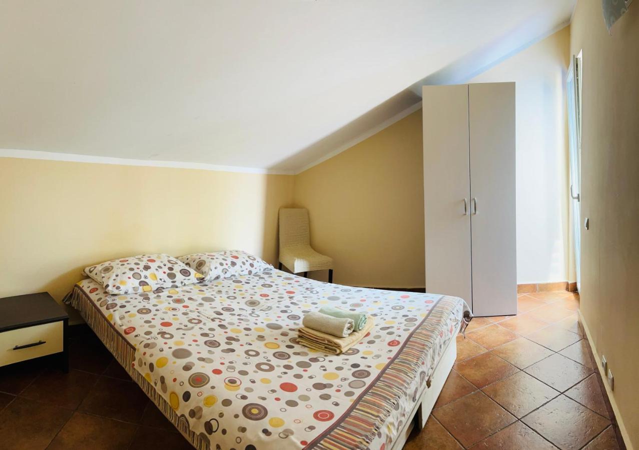 Rafailovici Holiday Apartments Apartment
